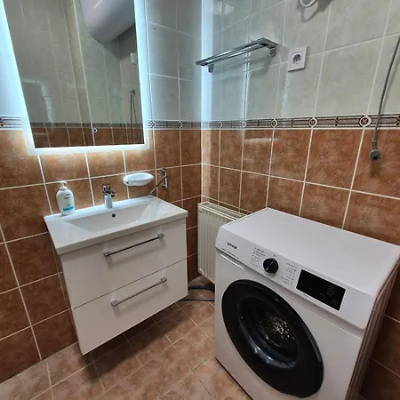 Jade アパート シオーフォク